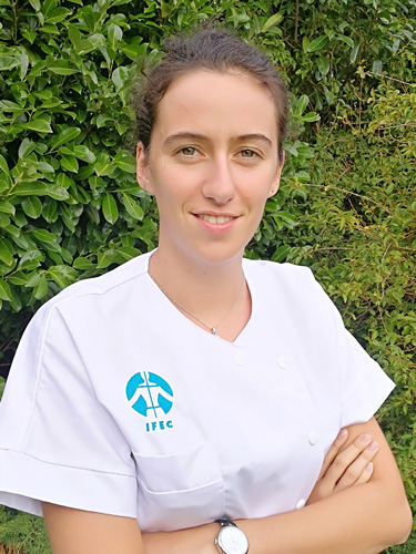 Clara Houdebert dort sur matelas et literie Vaudou Sport