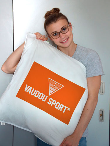 Laura Marino dort sur matelas et literie Vaudou Sport